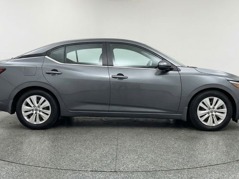 Used 2025 Nissan Sentra S FWD image 11