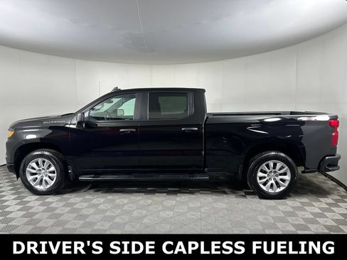 Used 2025 Chevrolet Silverado 1500 Custom AWD/4WD image 2