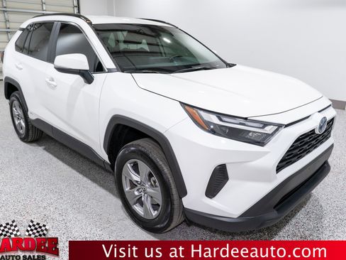 Used 2024 Toyota RAV4 XLE image 6
