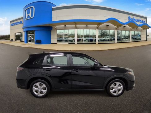 Used 2023 Honda HR-V LX image 9