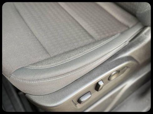 Used 2021 Chevrolet Suburban 2WD image 22