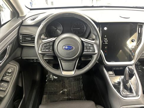 Used 2024 Subaru Outback Premium image 18