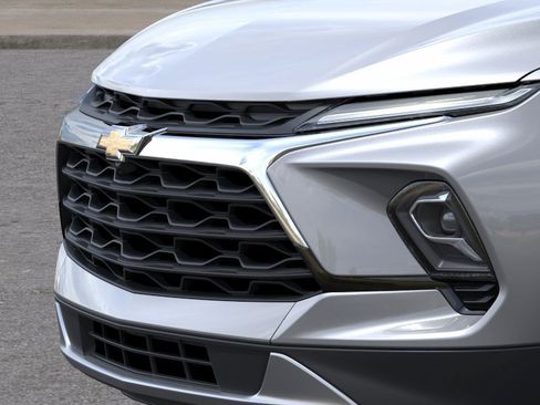 New 2026 Chevrolet Blazer LT w/ Convenience Package AWD/4WD image 13