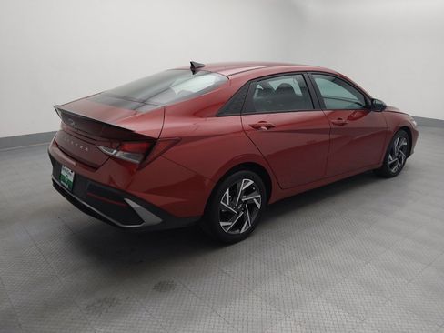 Used 2025 Hyundai Elantra Sport FWD image 10