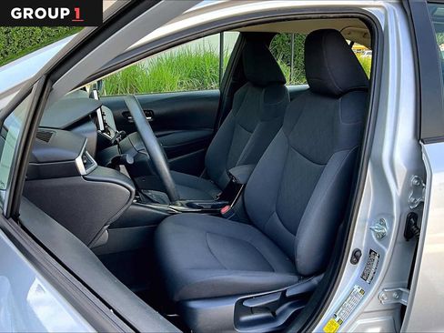 Used 2021 Toyota Corolla LE FWD image 9