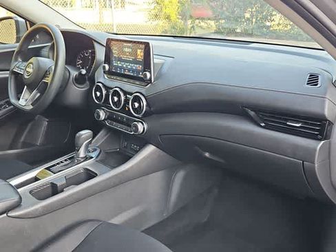 Used 2024 Nissan Sentra SV FWD image 19