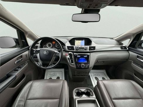 Used 2016 Honda Odyssey Touring Elite image 29