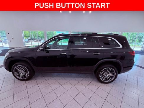 Used 2025 Mercedes-Benz GLS 450 4MATIC image 4