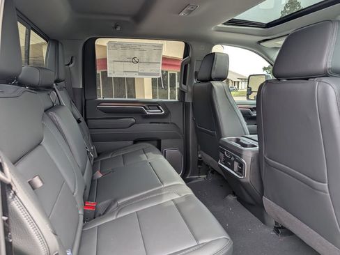 New 2026 GMC Sierra 3500 Denali w/ Denali Reserve Package AWD/4WD image 30