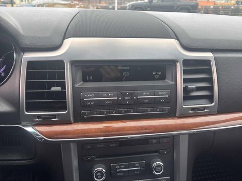 Used 2012 Lincoln MKZ AWD image 18