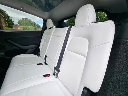 Used 2023 Tesla Model Y Long Range AWD/4WD image 63