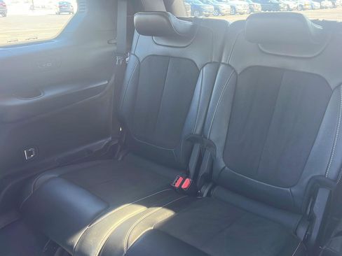 Used 2023 Jeep Grand Cherokee L Altitude image 14