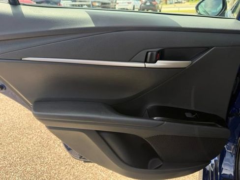 Used 2025 Toyota Camry LE FWD image 25