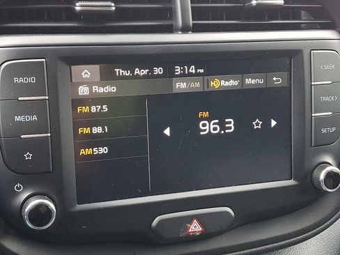 Used 2025 Kia Soul LX FWD image 17