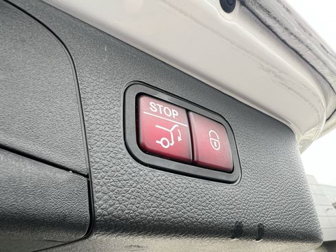 Used 2022 Mercedes-Benz GLC 300 image 37