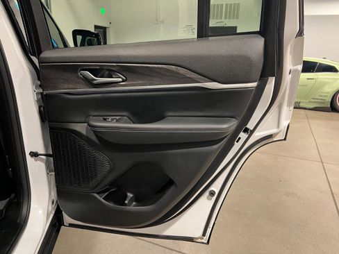 Used 2023 Jeep Grand Cherokee Limited w/ Trailer Tow Prep Group (B) image 37