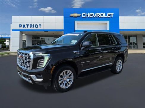 Used 2025 GMC Yukon Denali AWD/4WD image 6