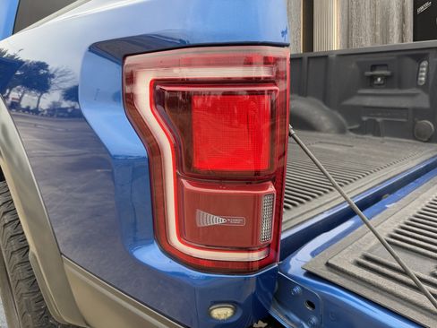 Used 2017 Ford F150 Raptor w/ Equipment Group 802A Luxury image 51