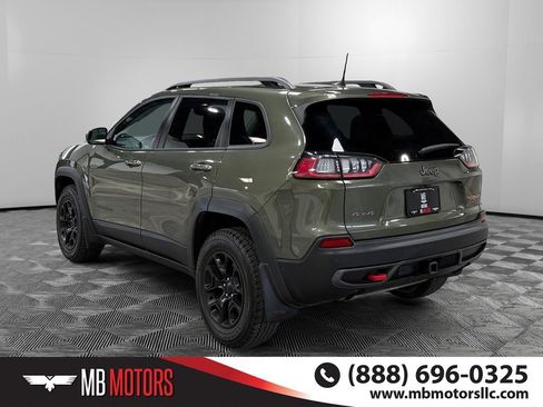 Used 2021 Jeep Cherokee Trailhawk AWD/4WD image 7