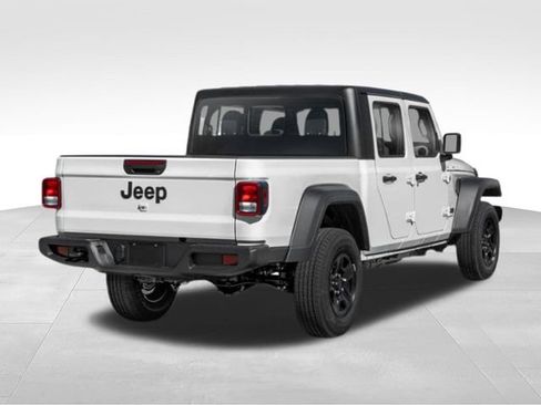 Used 2024 Jeep Gladiator Sport AWD/4WD image 8
