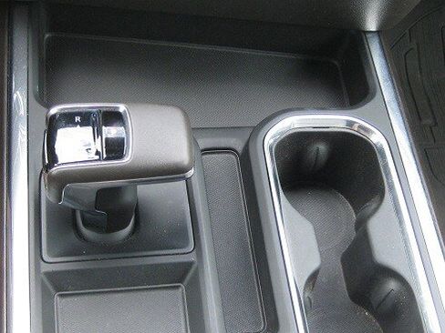 Used 2022 GMC Sierra 1500 SLT w/ SLT Premium Plus Package image 11