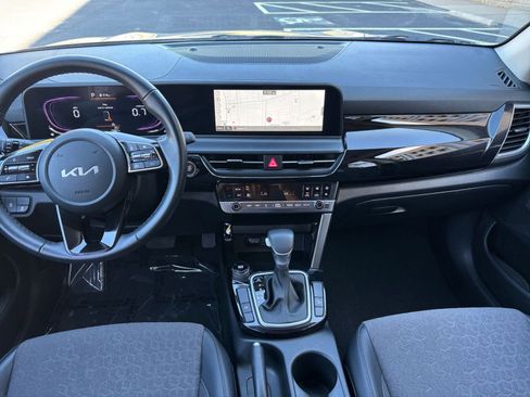 Used 2025 Kia Seltos S image 27