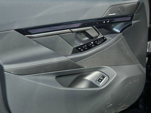 New 2026 BMW 530i xDrive w/ Executive Package AWD/4WD image 20