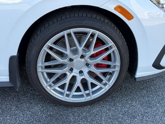 Certified 2024 Volkswagen GTI SE FWD image 8
