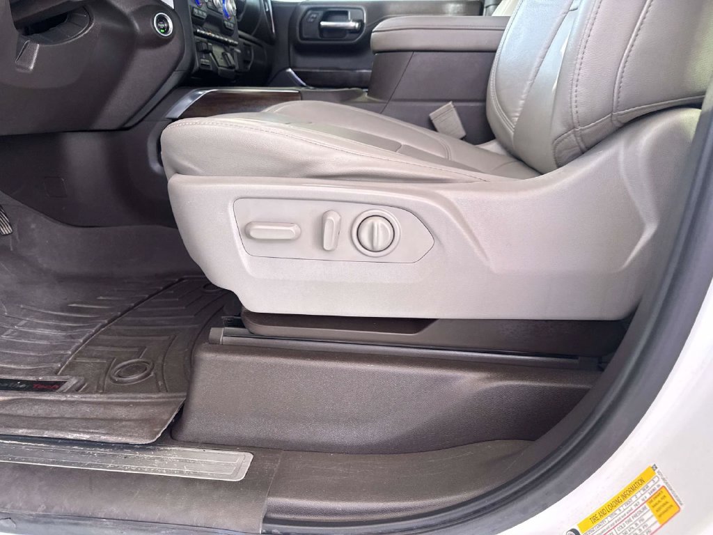 Used 2019 GMC Sierra 1500 SLT w/ SLT Premium Package AWD/4WD image 18