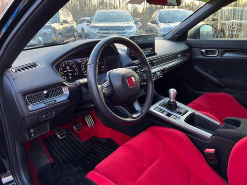 Used 2023 Honda Civic Type R image 11