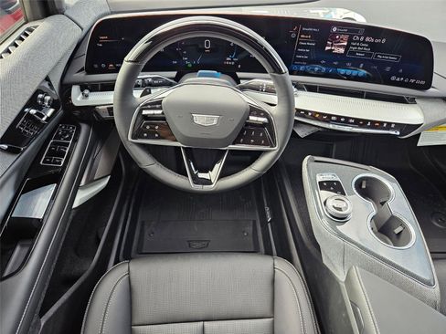 New 2026 Cadillac Optiq Luxury 2 w/ LPO, Floor Liner Package AWD/4WD image 12