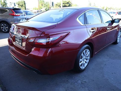 Used 2018 Nissan Altima 2.5 S w/ S Convenience Package FWD image 4