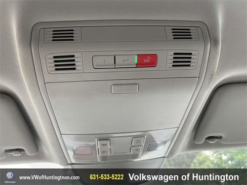 Certified 2022 Volkswagen Taos SEL image 31