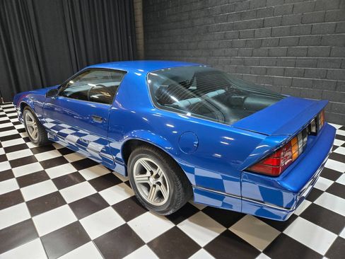 Used 1990 Chevrolet Camaro IROC-Z image 4