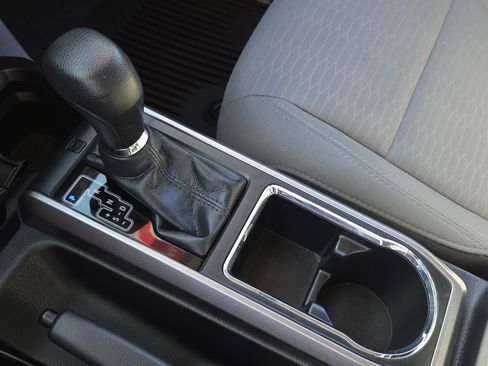 Used 2019 Toyota Tacoma SR5 image 35