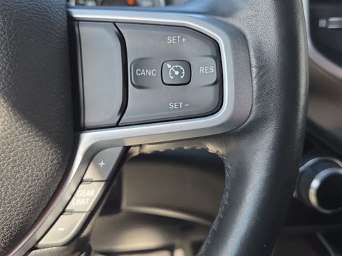Used 2023 RAM 1500 Big Horn AWD/4WD image 27