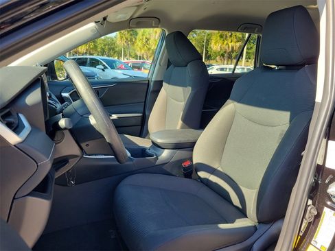 Used 2025 Toyota RAV4 LE image 16