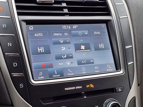 Used 2020 Lincoln Nautilus Reserve w/ Cargo Utility Package image 8