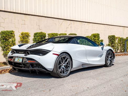 Used 2022 McLaren 720S Spider image 3