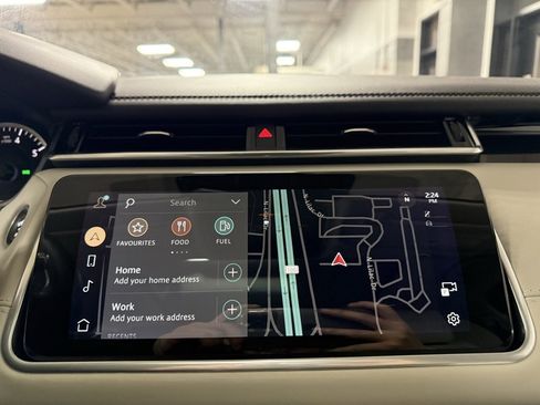 Used 2023 Land Rover Range Rover Velar HST image 12