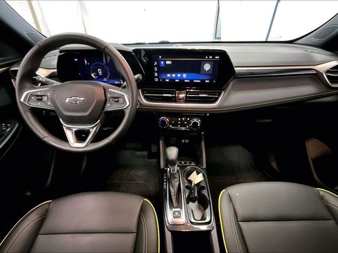 Used 2025 Chevrolet TrailBlazer ACTIV w/ Driver Confidence Package image 14