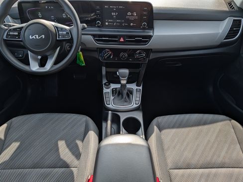 Certified 2024 Kia Seltos LX AWD/4WD image 10