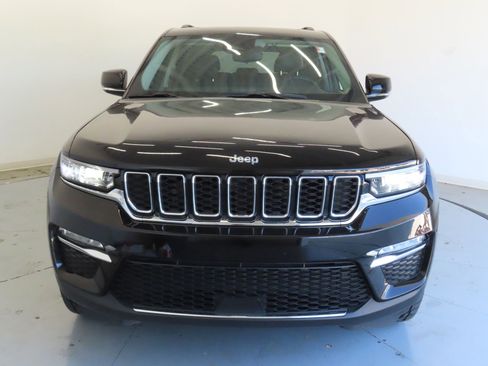 Used 2022 Jeep Grand Cherokee Limited 4xe image 11