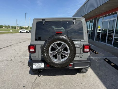 Used 2020 Jeep Wrangler Unlimited Sahara AWD/4WD image 11