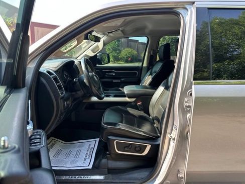 Used 2022 RAM 1500 Laramie AWD/4WD image 9