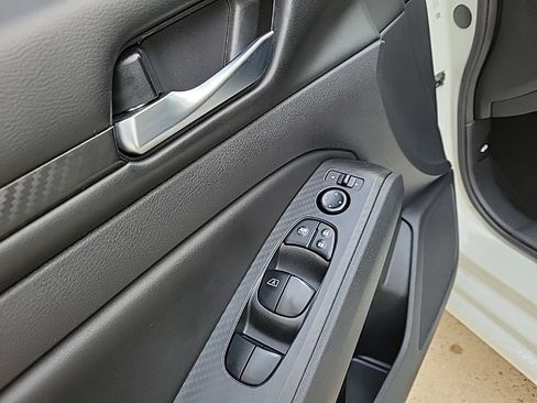 Used 2022 Nissan Altima 2.5 S FWD image 27