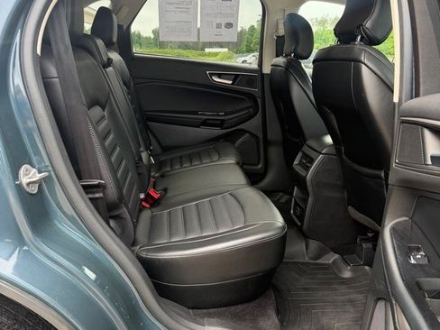 Used 2016 Ford Edge SEL w/ Equipment Group 201A AWD/4WD image 16