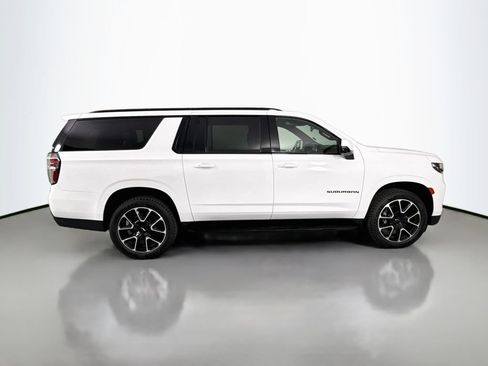 Used 2023 Chevrolet Suburban RST w/ Luxury Package AWD/4WD image 8