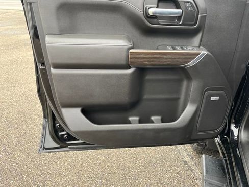 Certified 2021 Chevrolet Silverado 1500 LT Trail Boss w/ Convenience Package II image 10