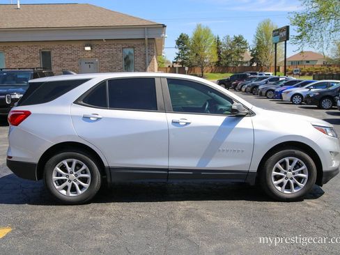 Used 2020 Chevrolet Equinox LS FWD image 10
